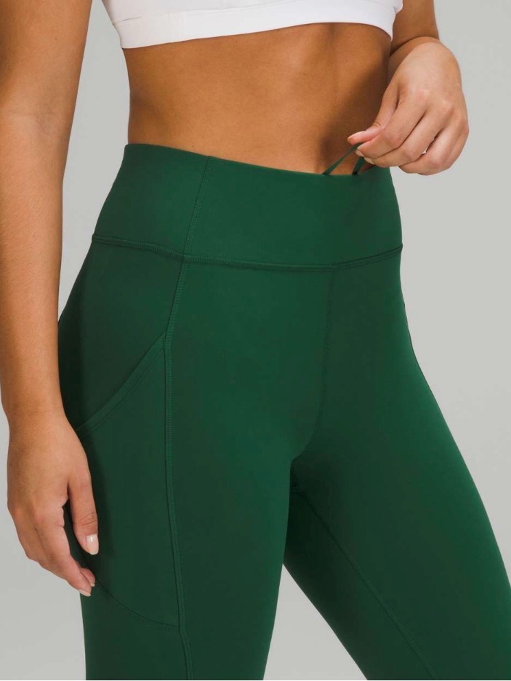 Lululemon Invigorate High-Rise Tight 25"

Everglade Green